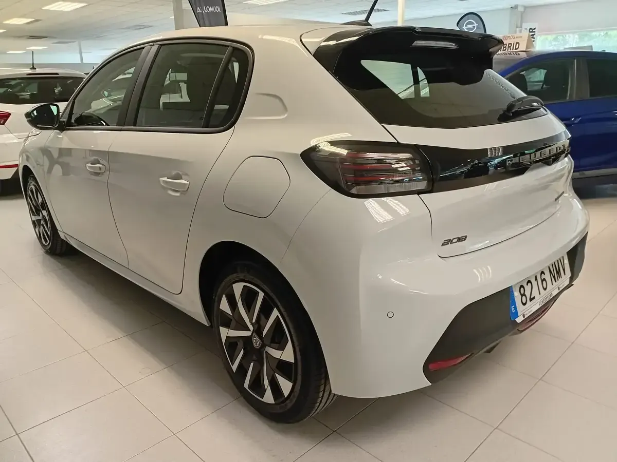 Nuevo Peugeot 208 Style 110 CV (80 kW) 2026 Blanco Utilitario
