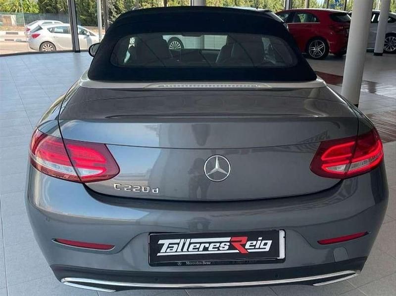 Usado Mercedes C220 170 CV (125 kW) 2017 Gris / plata Descapotable