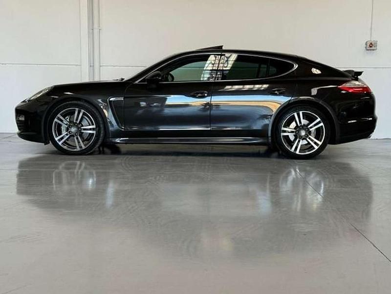 Begagnad Porsche Panamera 400 HK (294 kW) 2010 Grå Sedan