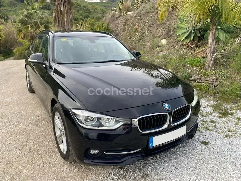 Usado BMW 320 Comfort Edition 190 CV (139 kW) 2017 Negro Familiar