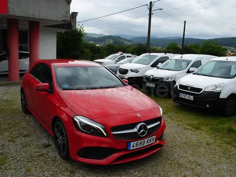 Usado Mercedes A200 136 CV (100 kW) 2018 Rojo Berlina
