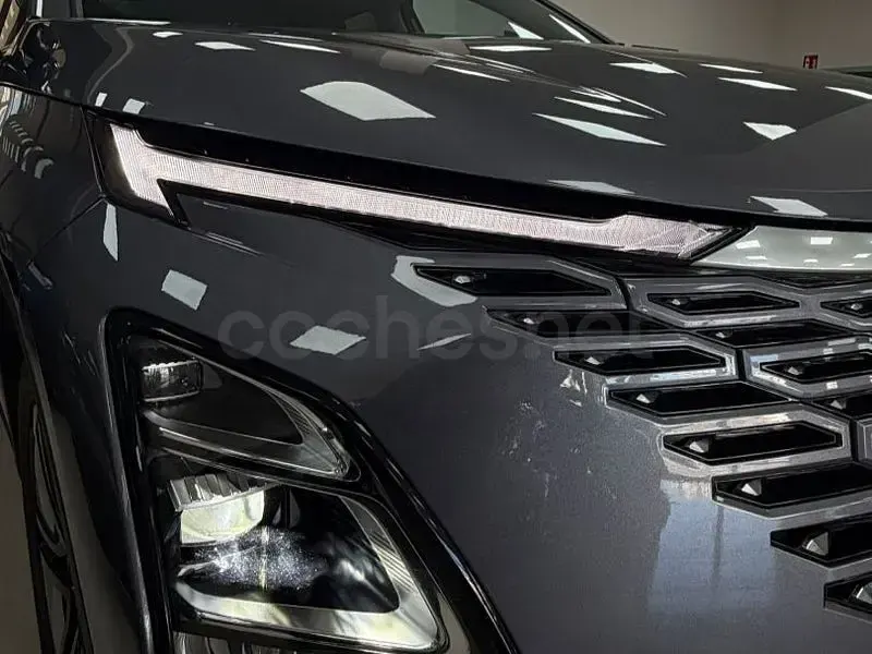 Usado Omoda 5 147 CV (108 kW) 2025 Gris / plata SUV