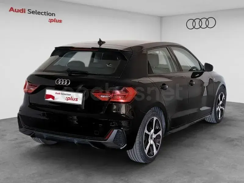Usado Audi A1 Sportback 110 CV (80 kW) 2022 Negro Utilitario
