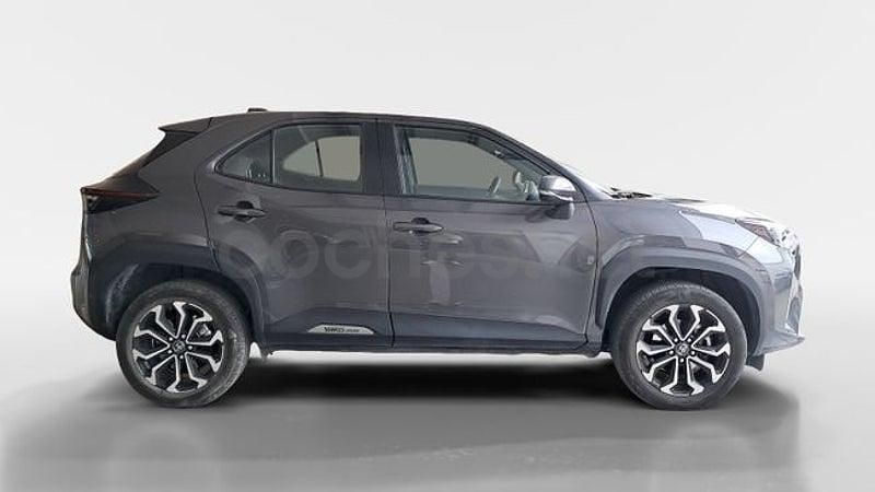 Usado Toyota Yaris Cross Active 116 CV (85 kW) 2021 Gris / plata SUV