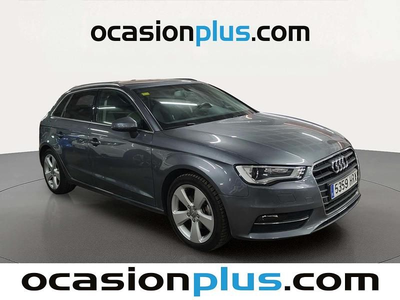 Usado Audi A3 Sportback Ambition 150 CV (110 kW) 2013 Gris Utilitario