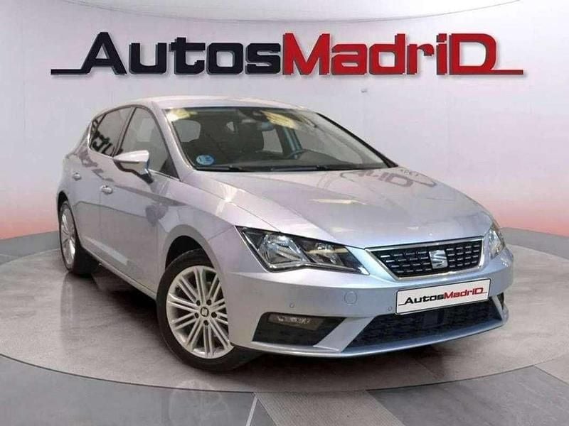 Usado Seat Leon XCELLENCE 131 CV (96 kW) 2020 Plateado Utilitario