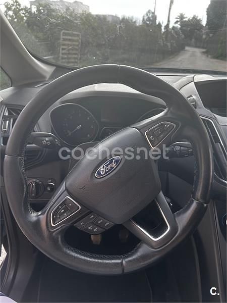 Usado Ford C-MAX Trend 120 CV (88 kW) 2016 Azul Monovolumen