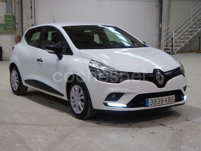 Usado Renault Clio IV Business 75 CV (55 kW) 2017 Blanco Berlina