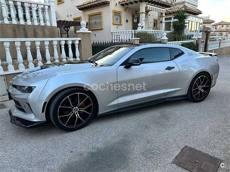 Usado Chevrolet Camaro 405 CV (297 kW) 2015 Gris / plata Coupe