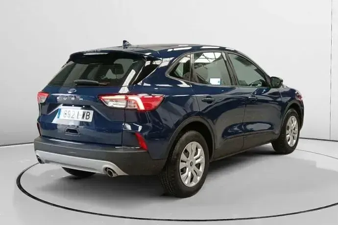 Usado Ford Kuga Trend 120 CV (88 kW) 2022 SUV