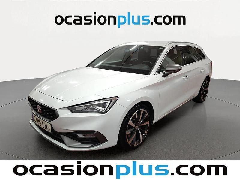 Usado Seat Leon FR 150 CV (110 kW) 2021 Blanco Monovolumen