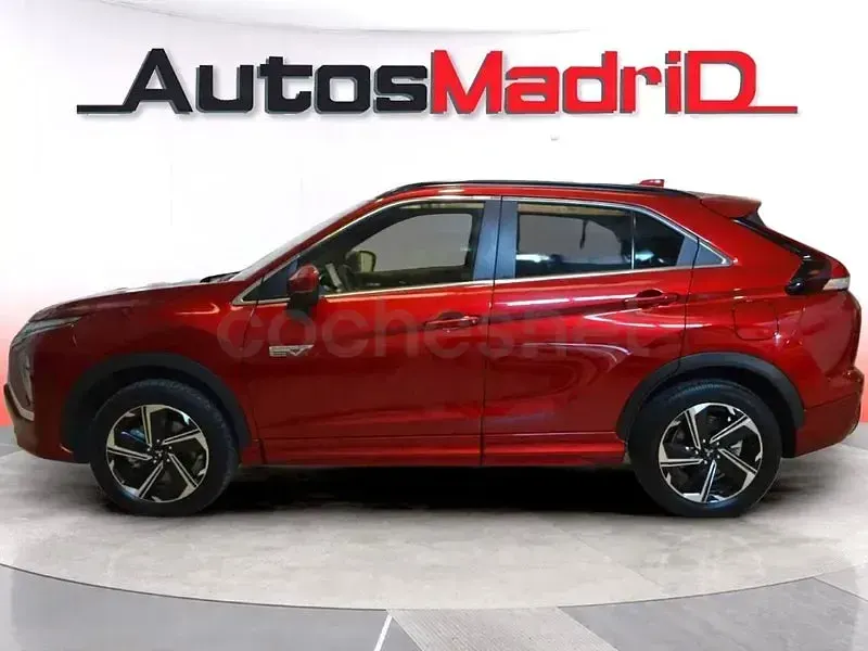 Usado Mitsubishi Eclipse Cross 188 CV (138 kW) 2023 Rojo SUV
