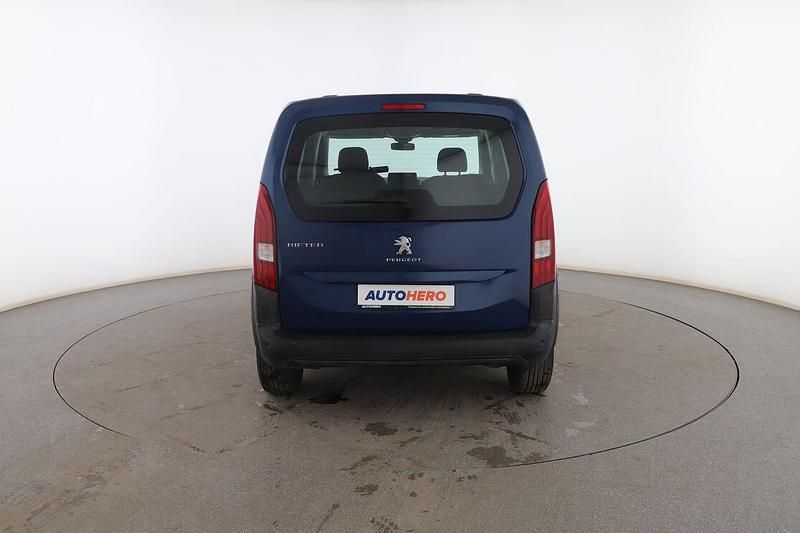 Usado Peugeot Rifter Active 110 CV (80 kW) 2019 Azul Monovolumen