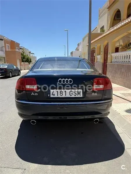 Usado Audi A8 335 CV (246 kW) 2005 Azul Berlina