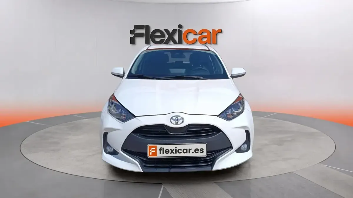 Usado Toyota Yaris Edition 125 CV (91 kW) 2023 Blanco Utilitario
