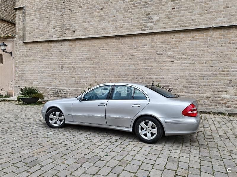 Gris / plata Usado 2003 Mercedes E320 Avantgarde Berlina | 3800 € (Super precio) - Imagen 1/4