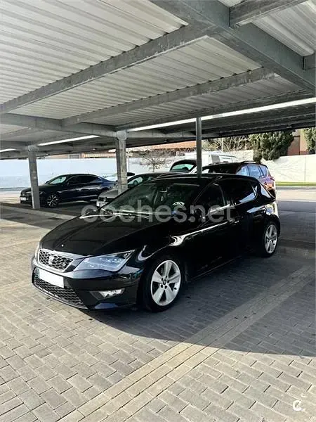 Usado Seat Leon FR 140 CV (102 kW) 2013 Negro Berlina