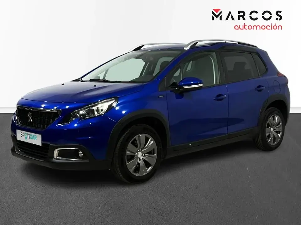 Usado Peugeot 2008 Signature Sky 110 CV (80 kW) 2019 SUV