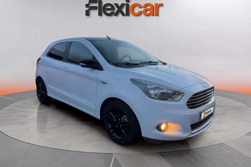 Usado Ford Ka Plus 86 CV (63 kW) 2018 Blanco Utilitario