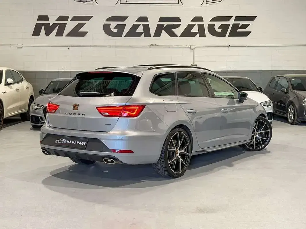 Usado Seat Leon ST 4Drive 300 CV (220 kW) 2020 Gris Familiar