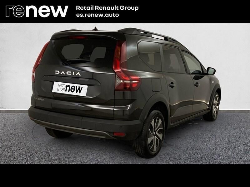 Usado Dacia Jogger Expression 100 CV (73 kW) 2025 Negro Monovolumen