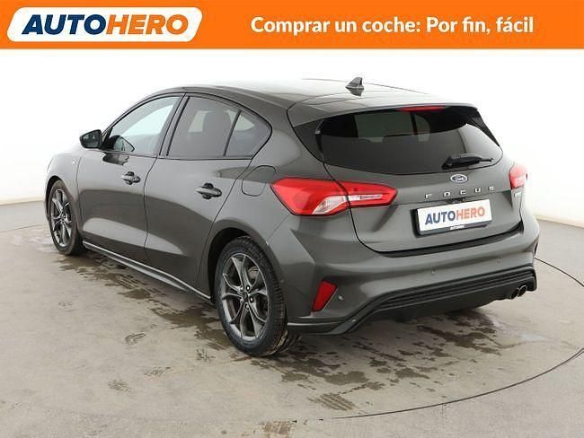Usado Ford Focus ST-Line 120 CV (88 kW) 2018 Gris Utilitario