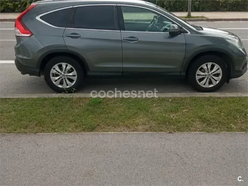 Usado Honda CR-V Elegance 120 CV (88 kW) 2014 Gris / plata SUV