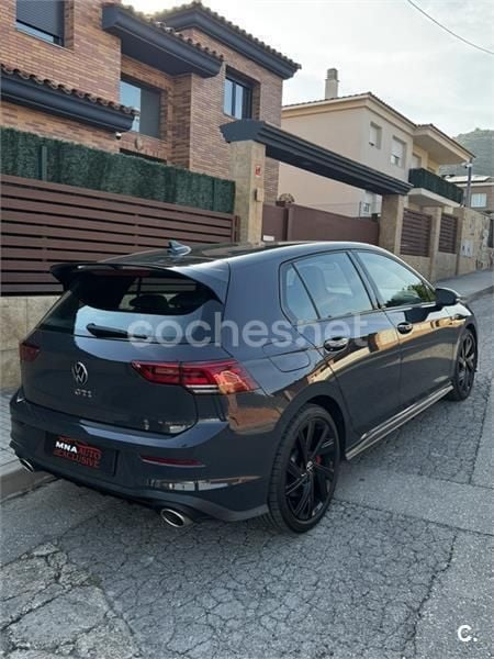 Gris / plata Usado 2023 VW Golf VIII GTI Clubsport Berlina | 38.900 € (Precio justo) - Imagen 1/4