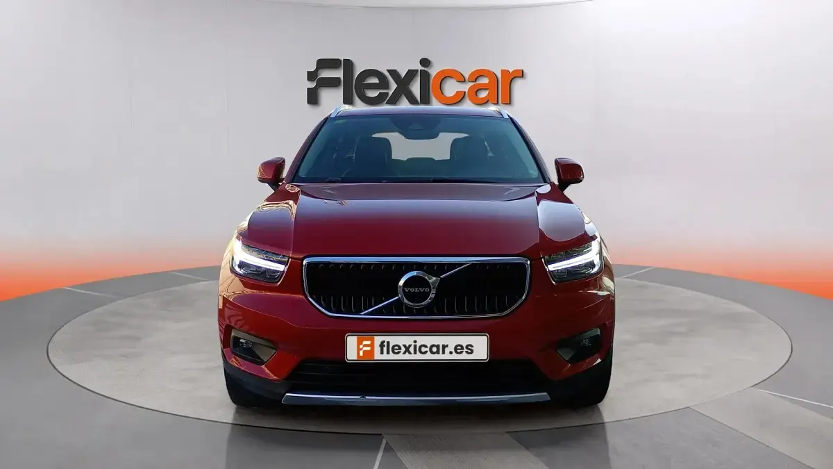 Usado Volvo XC40 163 CV (119 kW) 2020 Rojo SUV