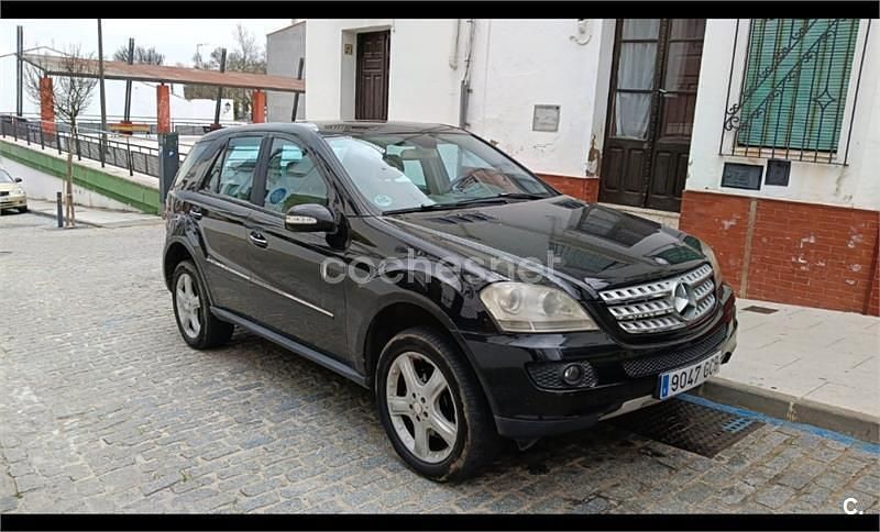 Usado Mercedes ML280 190 CV (139 kW) 2008 Negro SUV