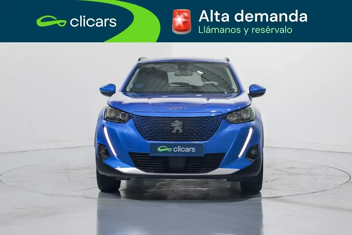 Usado Peugeot e-2008 Allure 100 kW (136 CV) 2021 Azul SUV