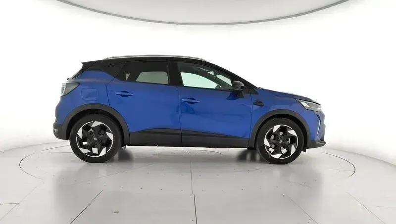 Usado Renault Captur Techno 100 CV (73 kW) 2025 Azul SUV