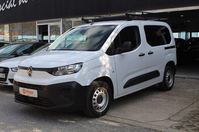 Usado Citroën Berlingo 102 CV (75 kW) 2025 Blanco Monovolumen