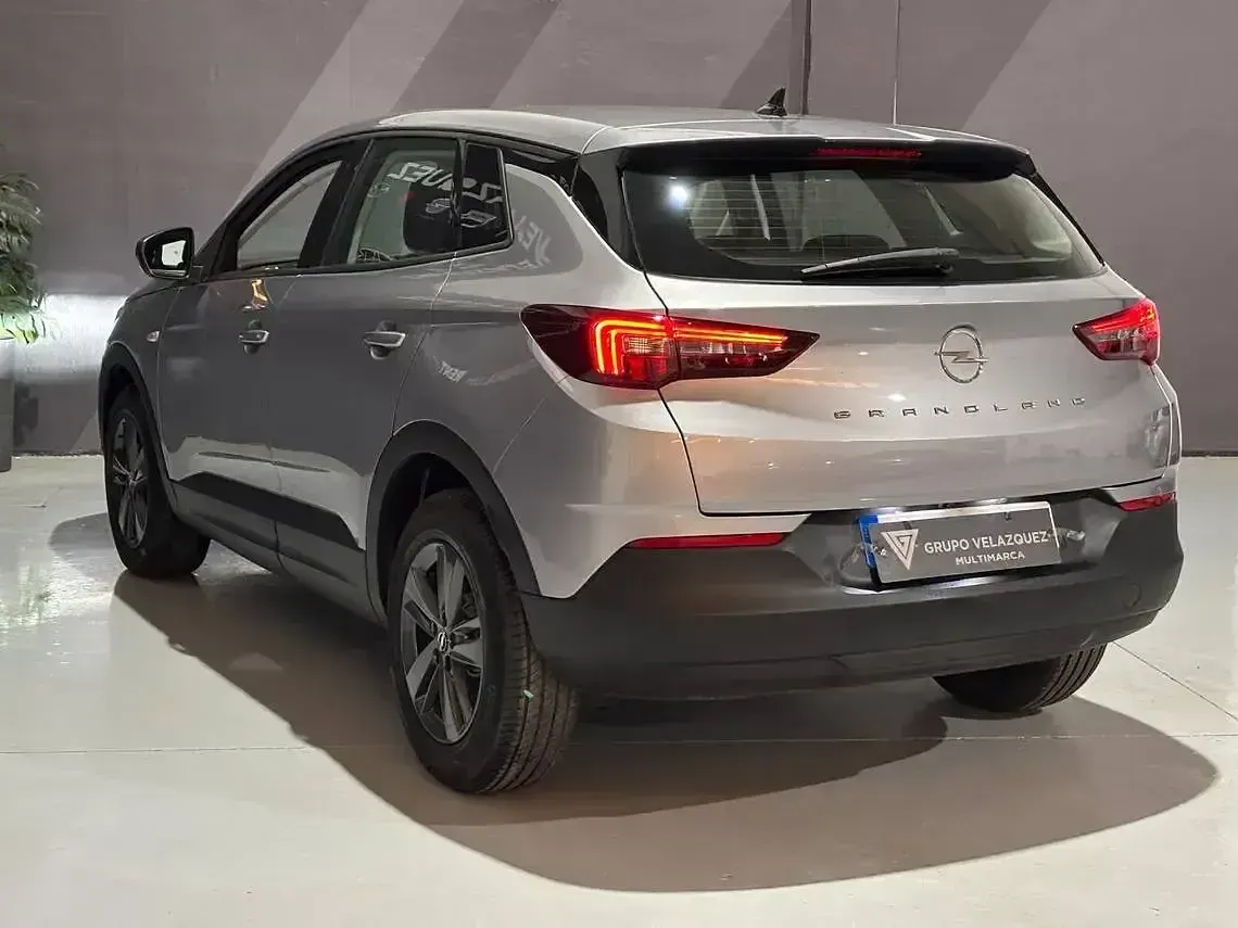 Usado Opel Grandland X Design & Tech 130 CV (95 kW) 2022 Gris SUV
