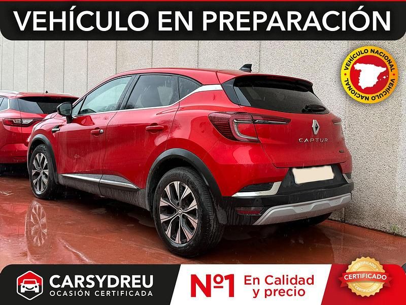 Usado Renault Captur Techno 145 CV (106 kW) 2023 Rojo SUV