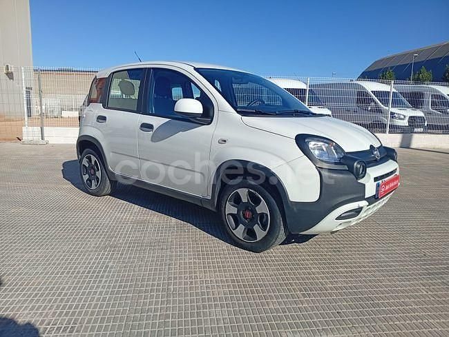 Usado Fiat Panda Cross Cross 70 CV (51 kW) 2023 Blanco Utilitario