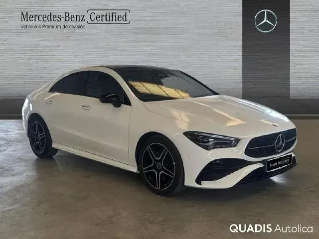 Usado Mercedes CLA220 190 CV (139 kW) 2025 Blanco polar Berlina