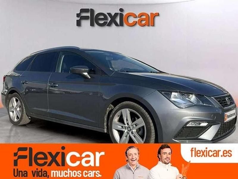 Usado Seat Leon ST FR 150 CV (110 kW) 2017 Gris Familiar