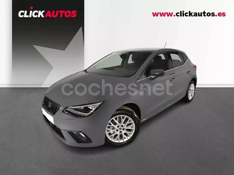 Gris Usado 2025 Seat Ibiza XCELLENCE Berlina | 22.150 € (Caro) - Imagen 1/4