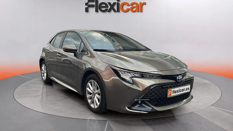 Usado Toyota Corolla Active 140 CV (102 kW) 2024 Gris Utilitario
