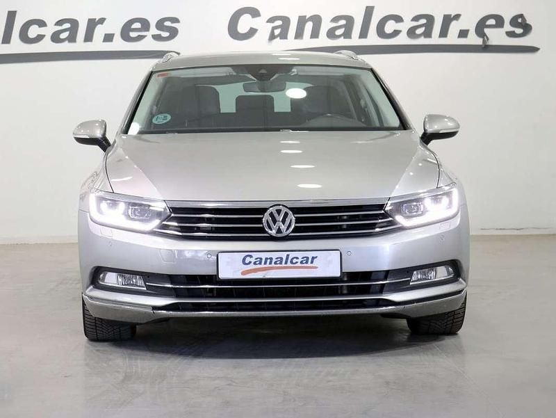 Käytetty VW Passat Sport 190 HP (139 kW) 2017 Hopea Farmari