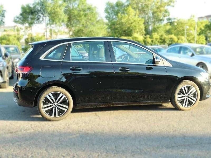 Usado Mercedes B250e 218 CV (160 kW) 2022 Negro Utilitario