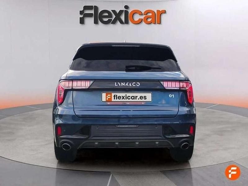 Usado Lynk & Co 01 261 CV (191 kW) 2022 Azul SUV
