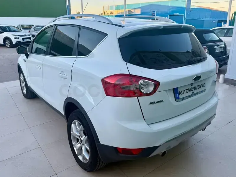 Usado Ford Kuga Titanium 140 CV (102 kW) 2011 Blanco SUV