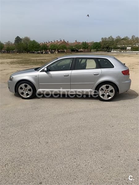 Usado Audi A3 Attraction 105 CV (77 kW) 2007 Gris / plata Utilitario