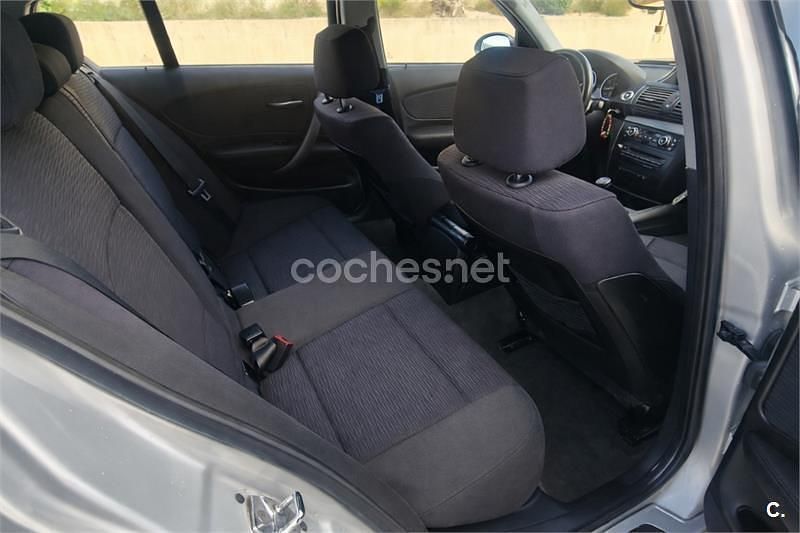 Usado VW Golf VI 105 CV (77 kW) 2011 Gris / plata Utilitario