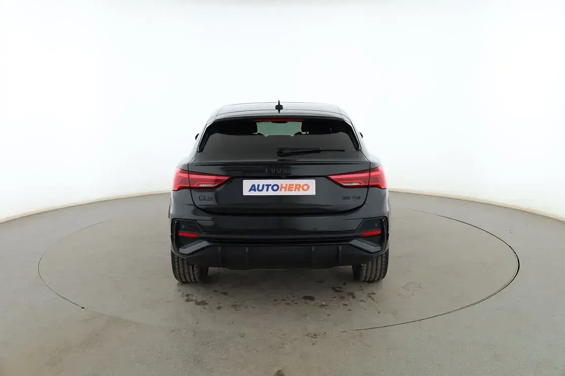 Usado Audi Q3 Sportback 150 CV (110 kW) 2024 Negro SUV