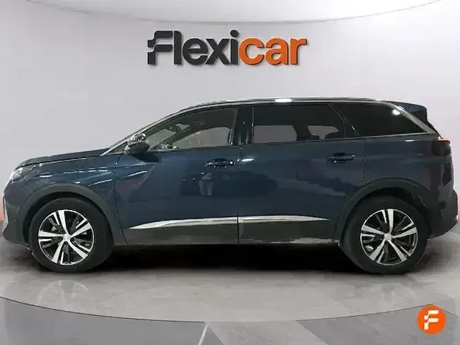 Käytetty Peugeot 5008 Allure 130 HP (95 kW) 2023 Sininen Katumaasturi