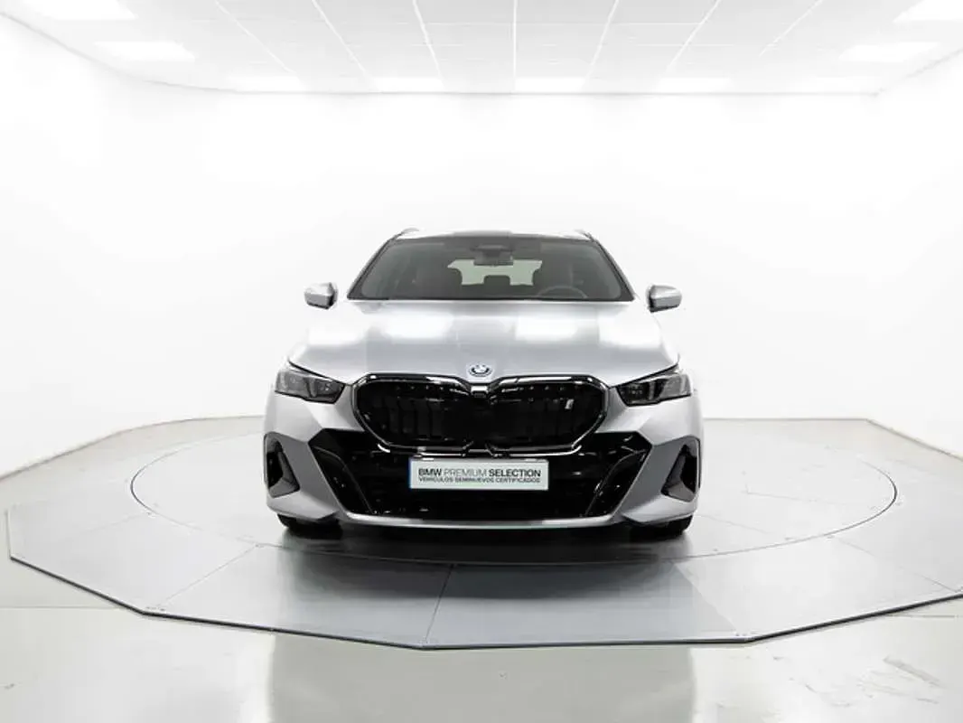 Usado BMW i5 250 kW (340 CV) 2024 Gris Familiar