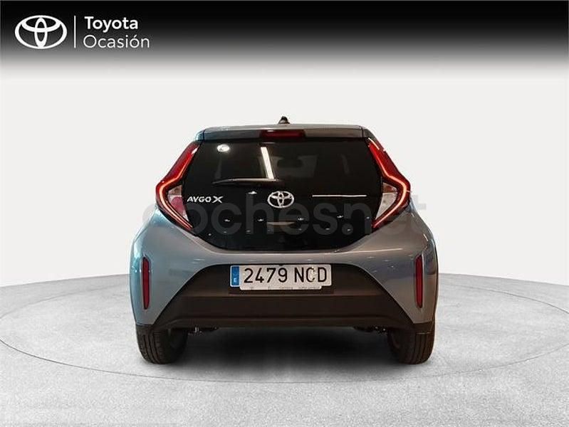 Usado Toyota Aygo X Limited 72 CV (52 kW) 2025 Gris / plata SUV